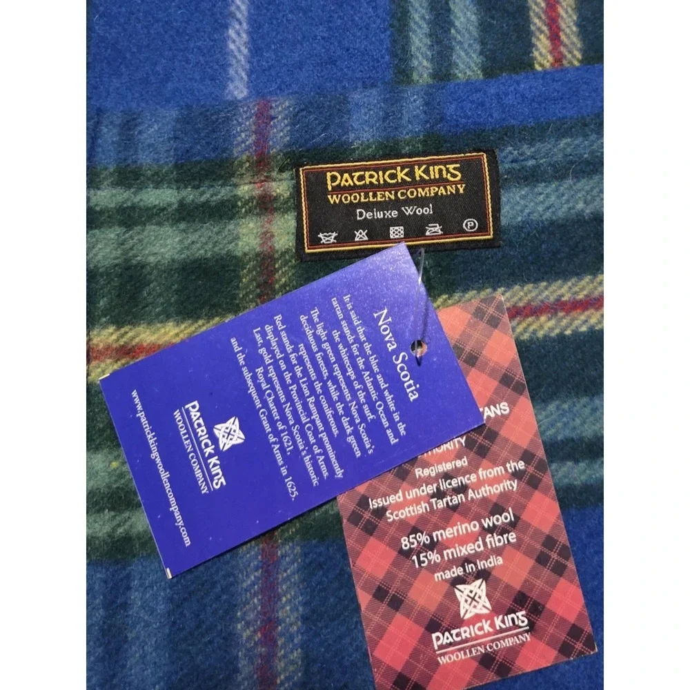 Patrick King Woollen Co Nova Scotia Tartan Wool Pocket Scarf Blue HZ6462NS